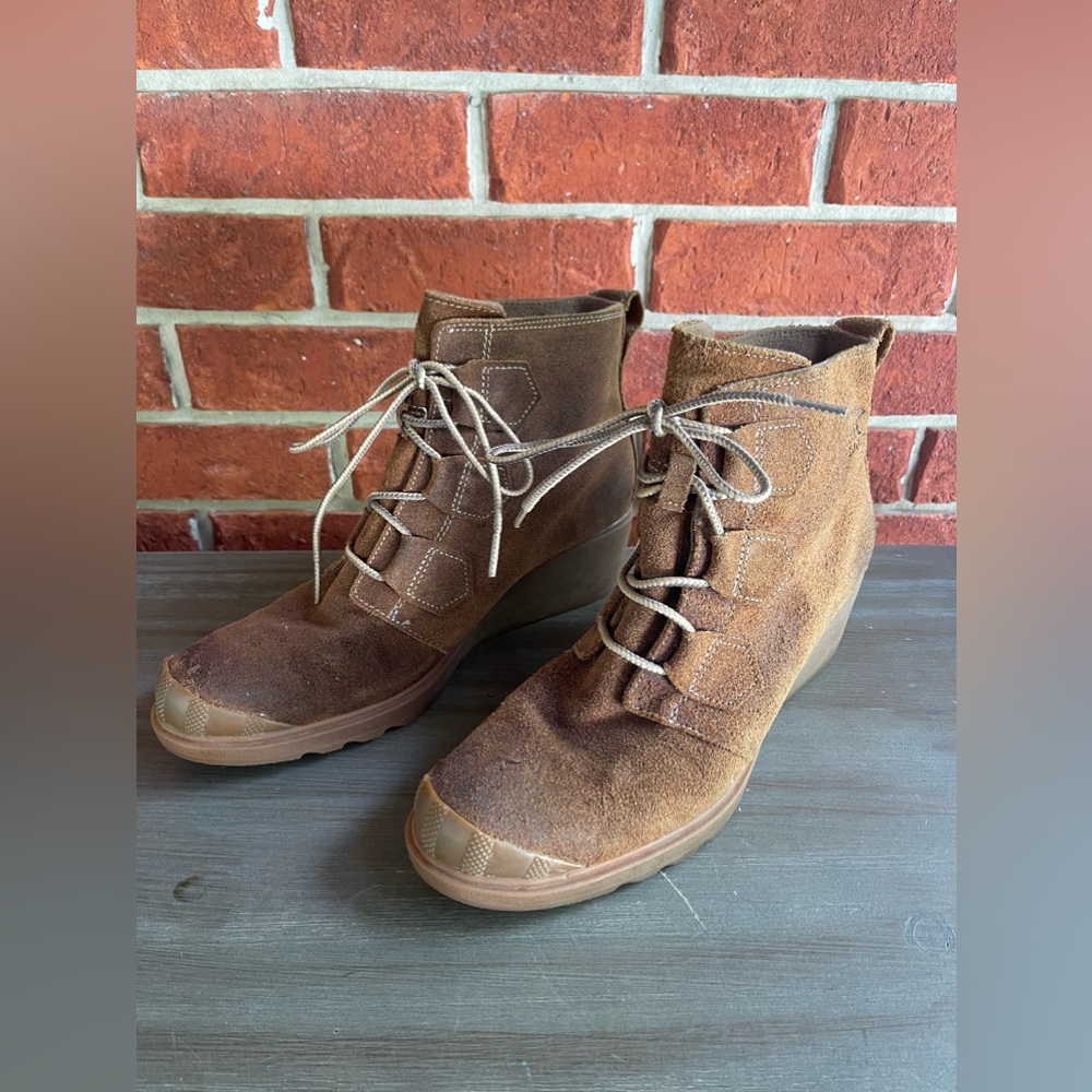 Sorel Toronto Wedge Bootie ladies size 9.5